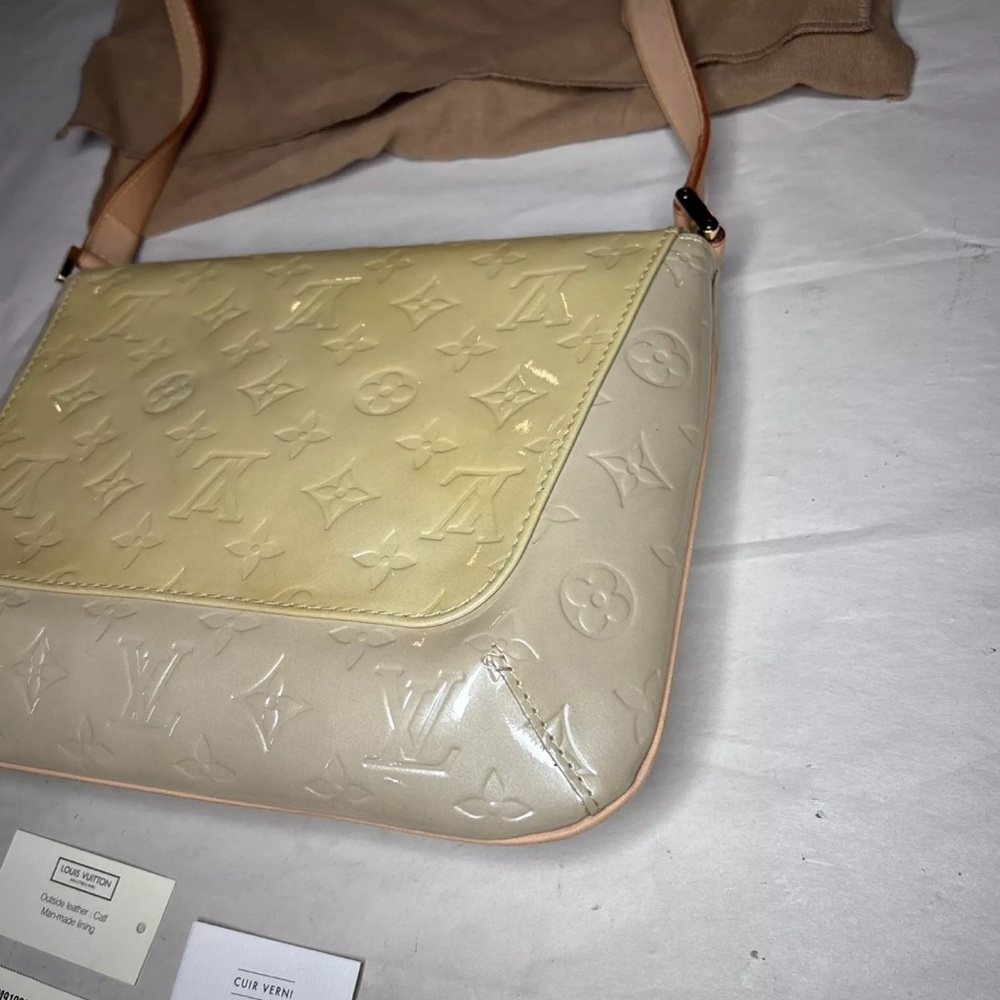 Luxury Louis Vuitton Tan and Cream Shoulder Bag with Monogram Design NWOT - Picture 2 of 13